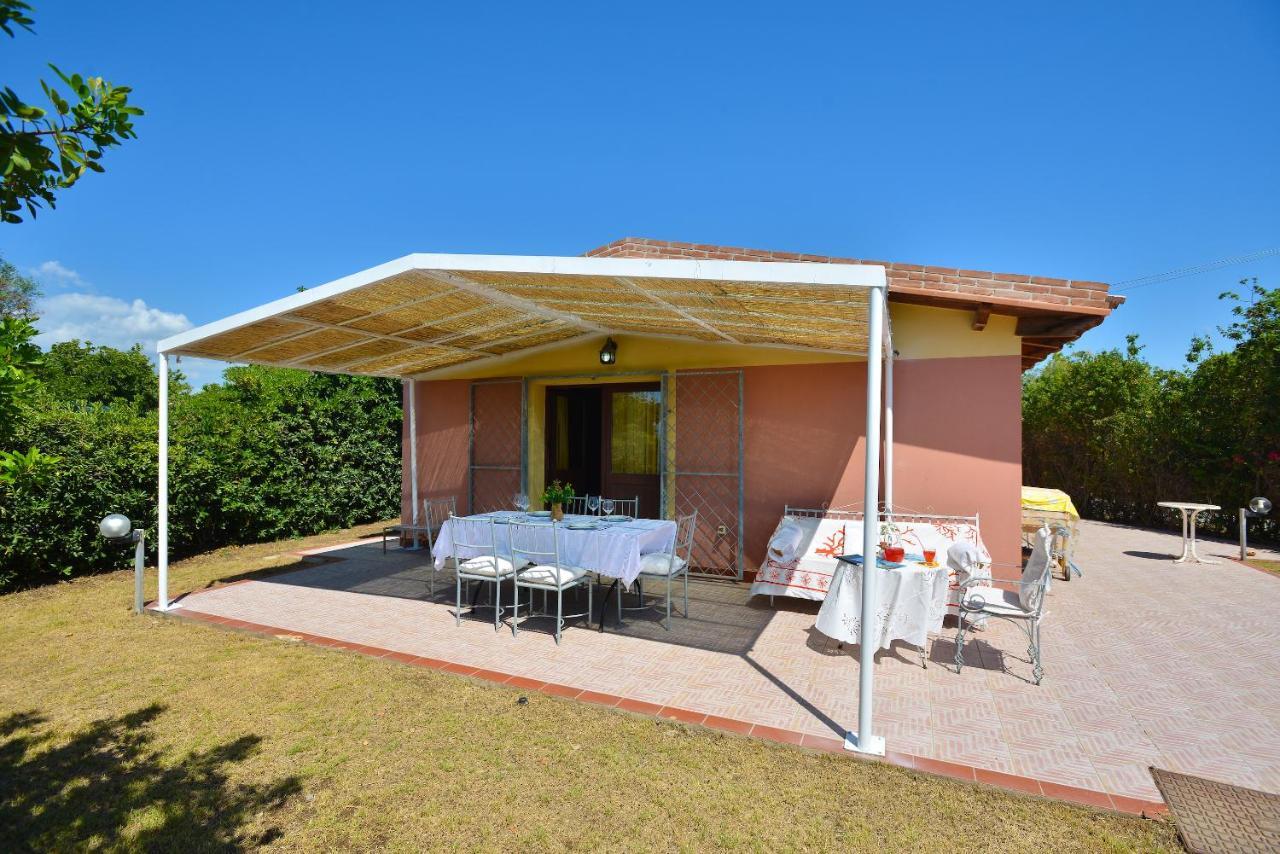 Izzhome Nora Beach Pula Exterior photo