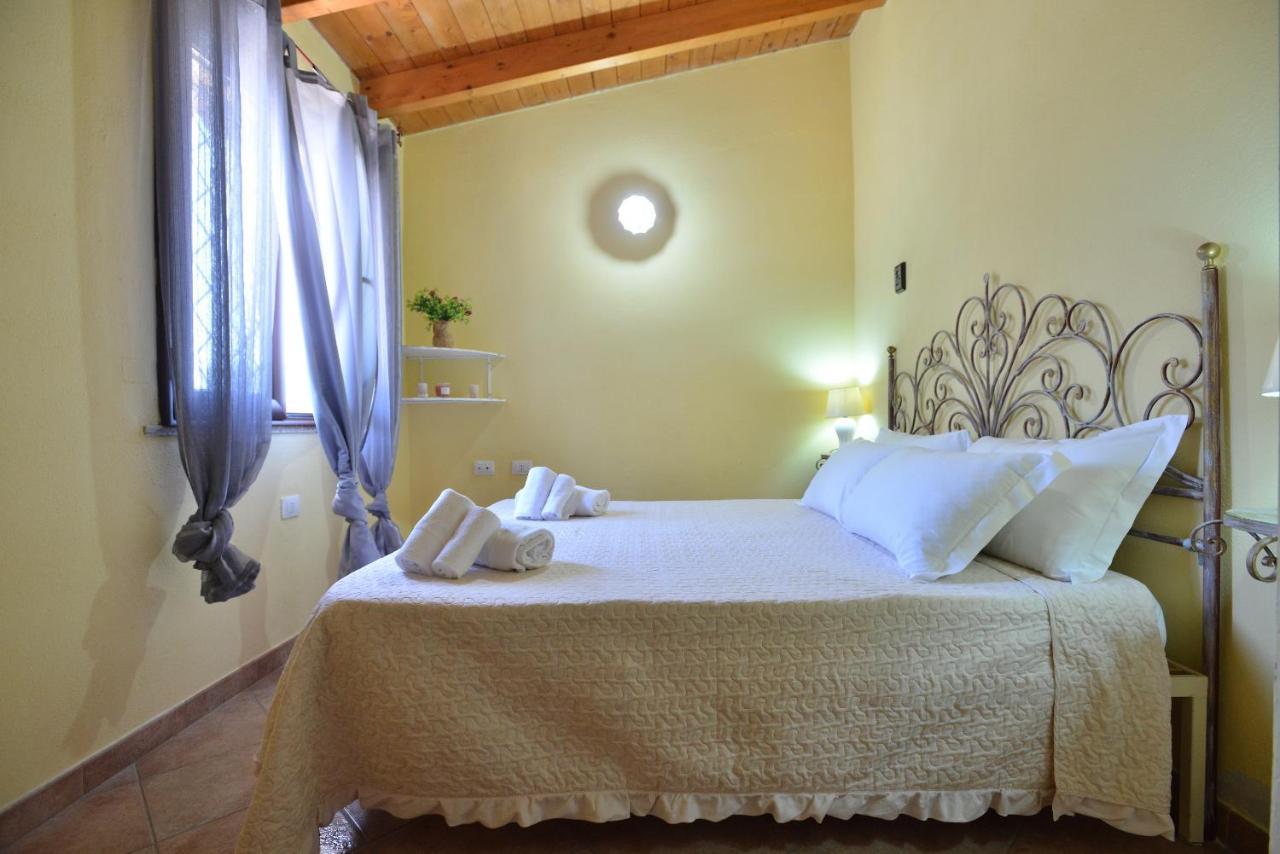 Izzhome Nora Beach Pula Exterior photo