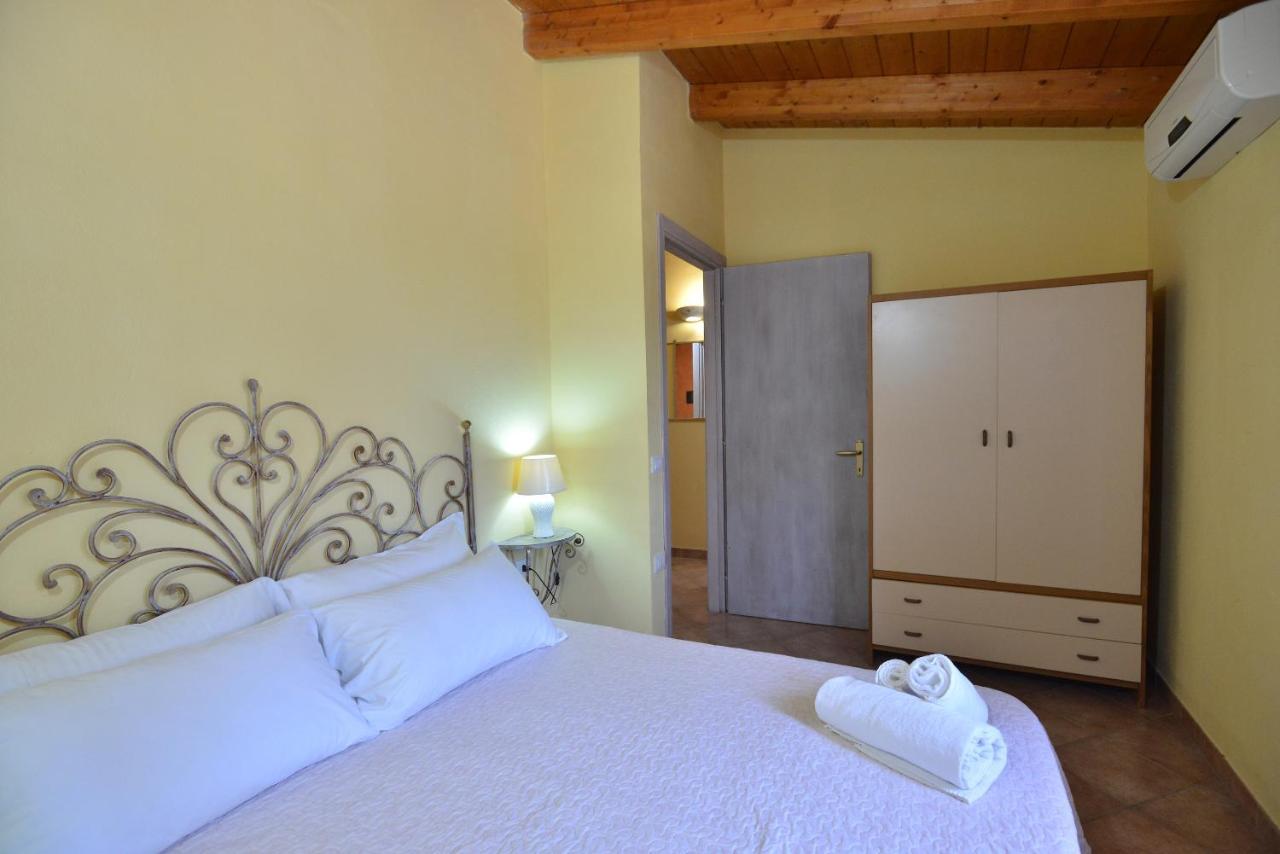 Izzhome Nora Beach Pula Exterior photo